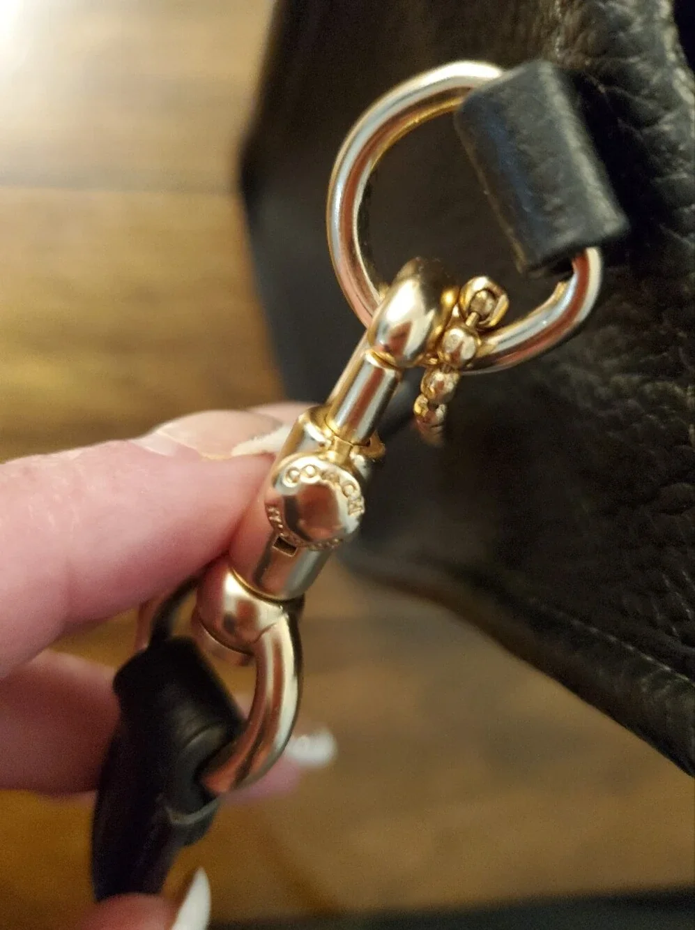 COACH LEATHER TOTE 22 IN PERFECT LIKE NEW CONDITION!